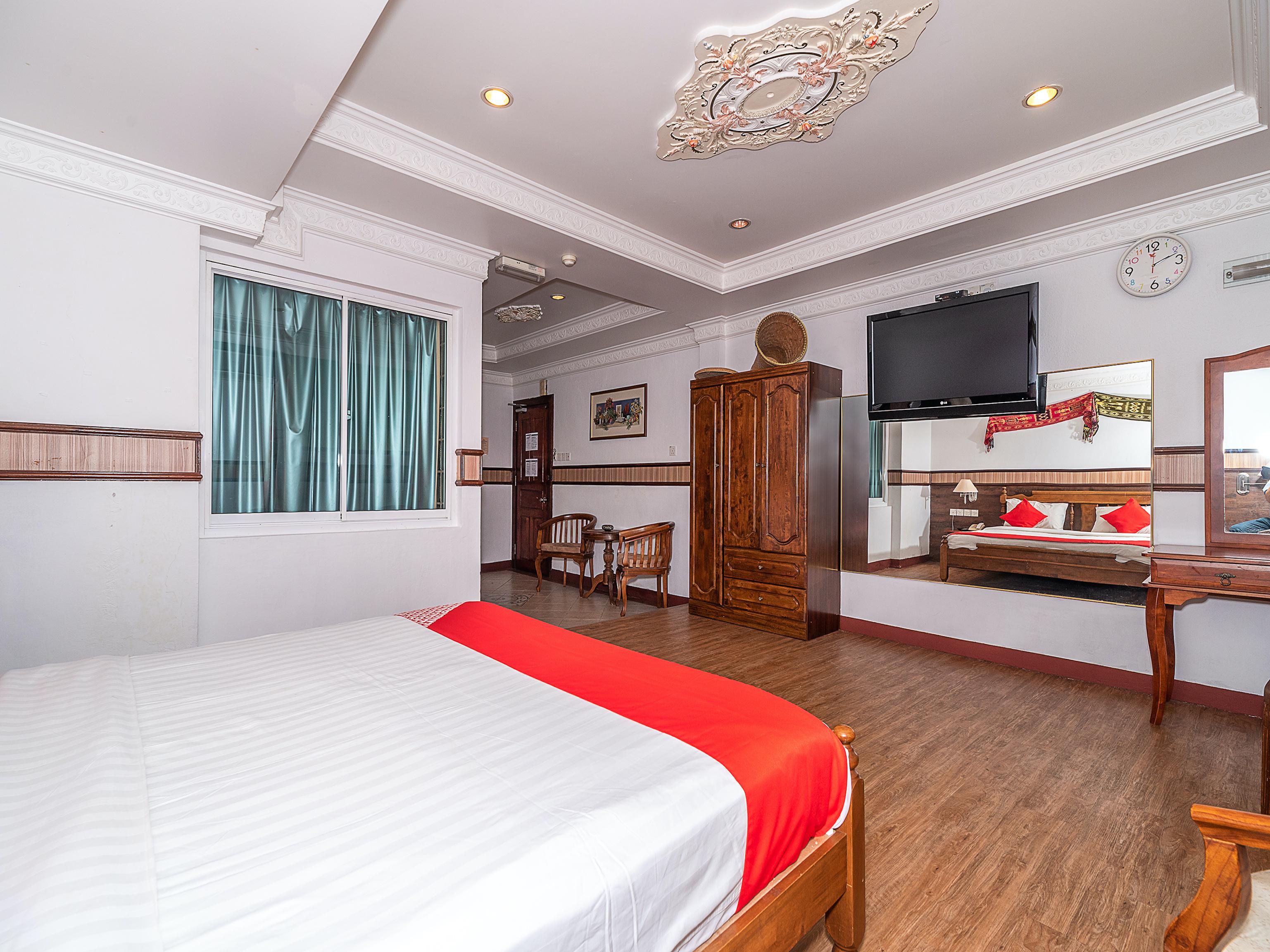 OYO 89864 Hotel Holiday Park Kota Kinabalu Exterior foto